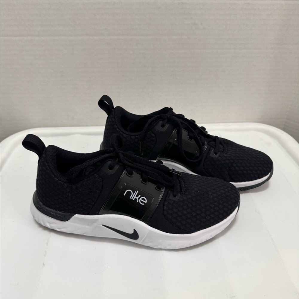 Nike Renew In-Season Sneakers